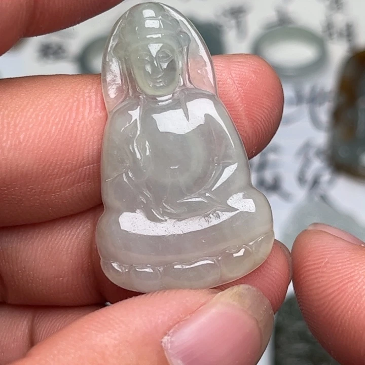 翡翠未镶嵌颈饰素衣观音
