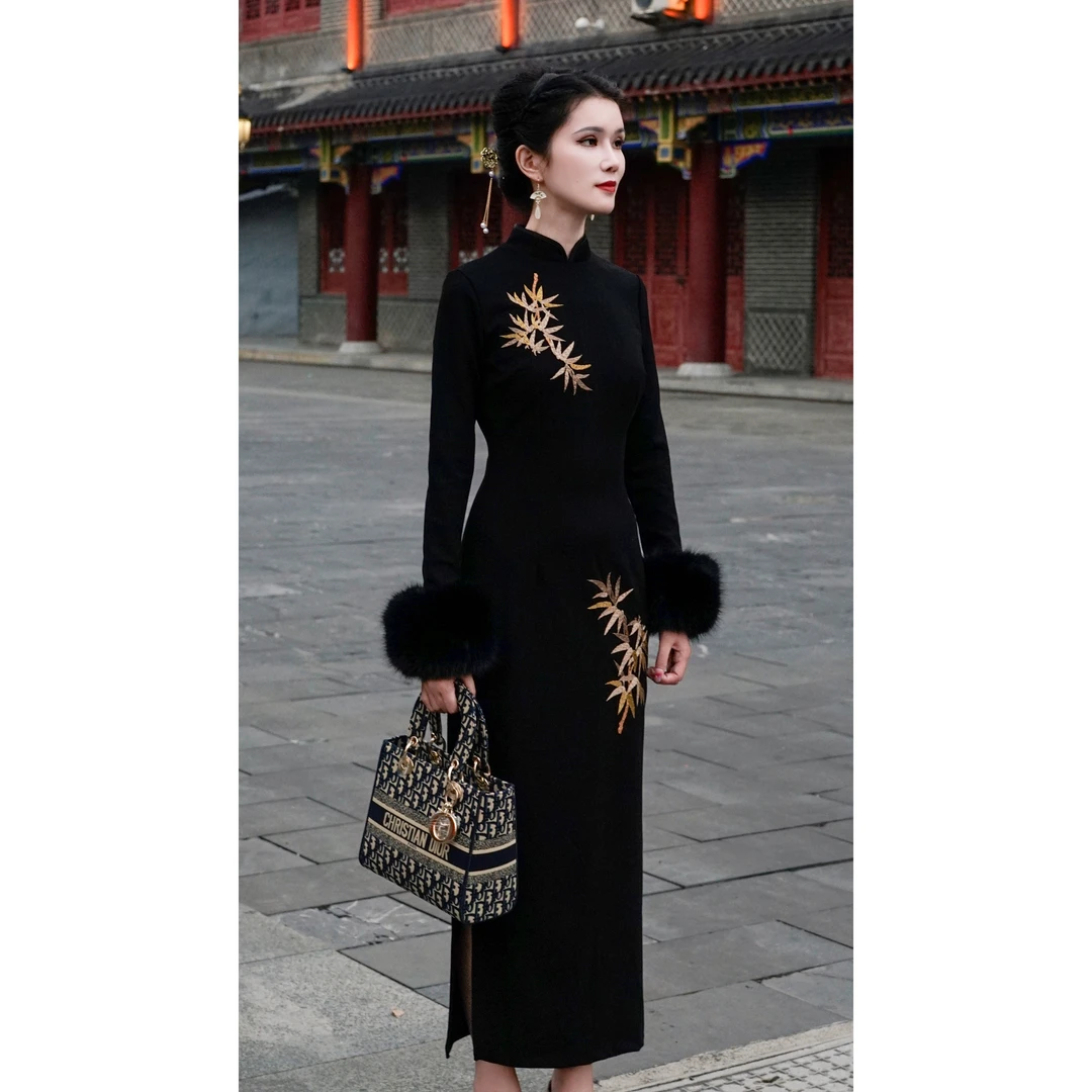 【南湘婉】新中式国风高级定位刺绣秋冬厚款狐狸毛气质旗袍长袖金竹