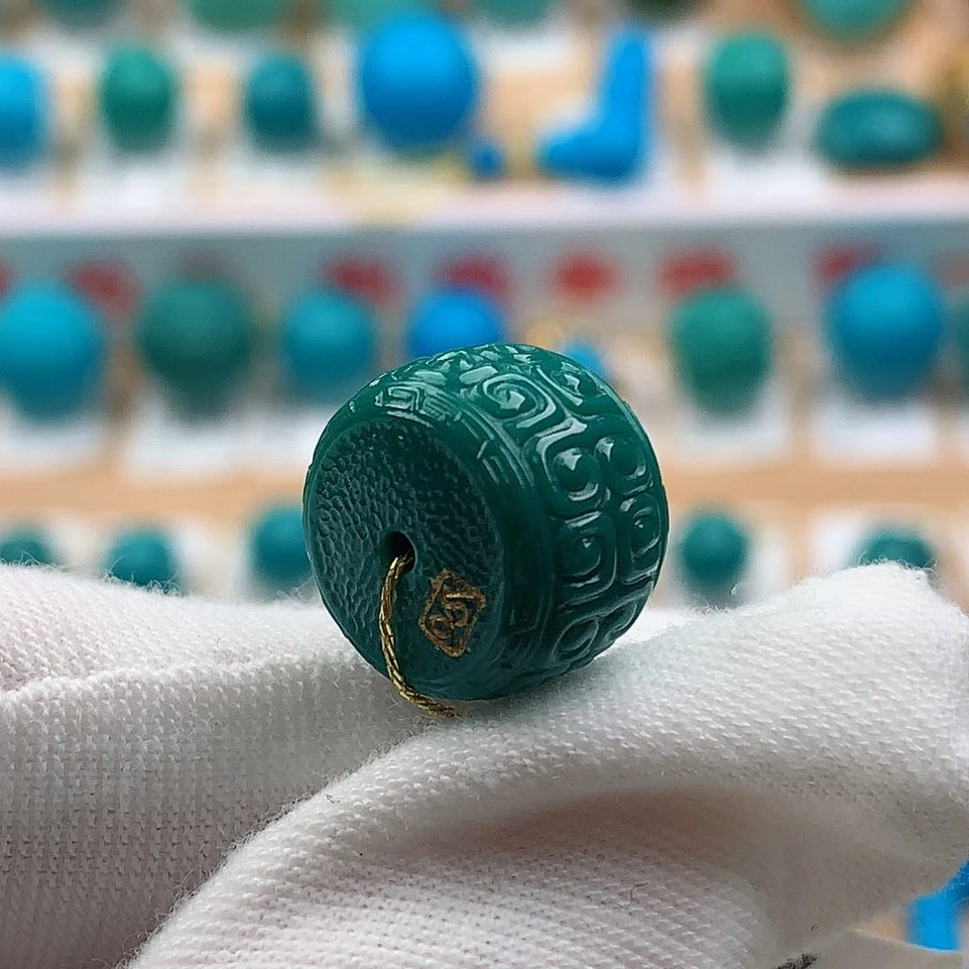 绿松石未镶嵌珠宝奇石13.4