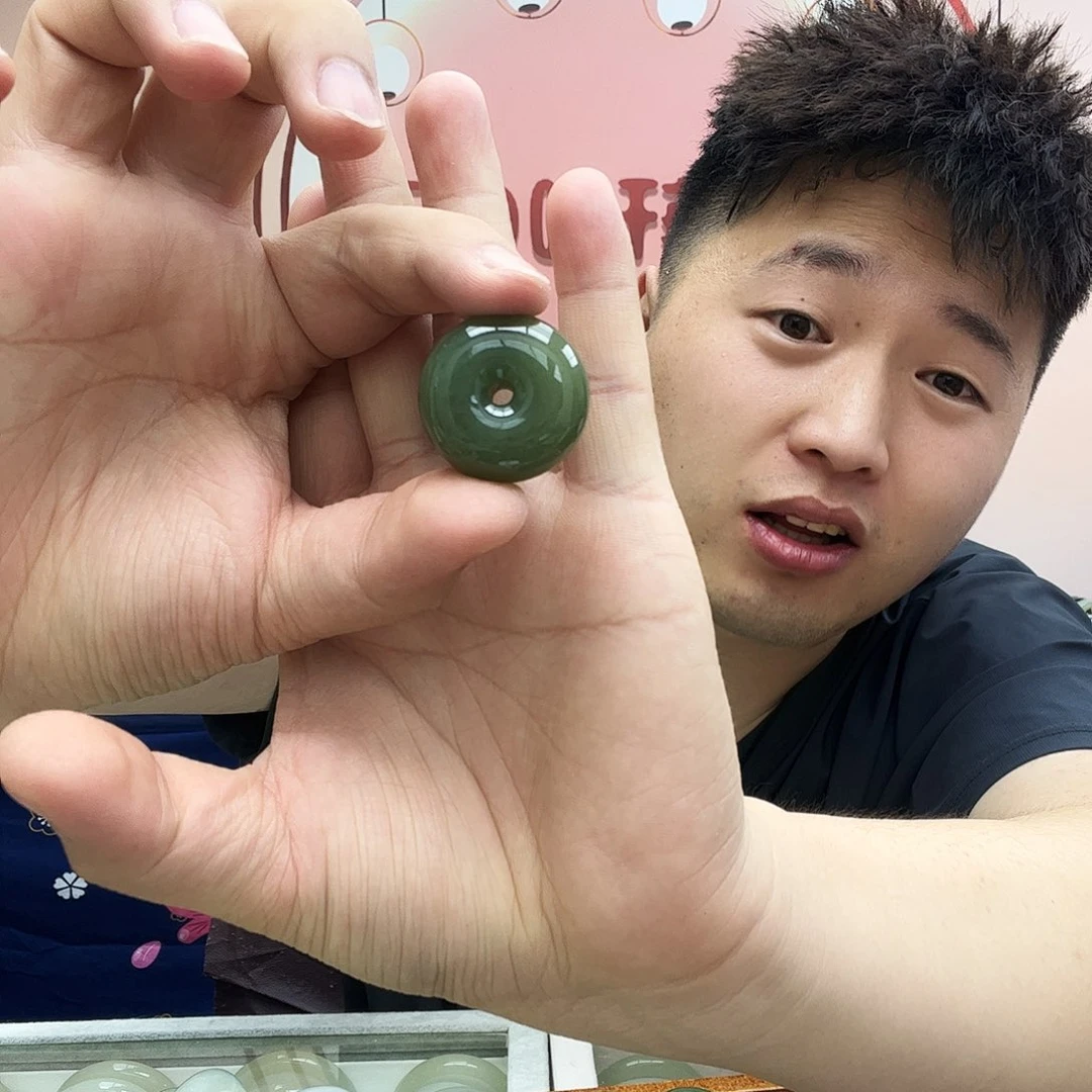 和田玉未镶嵌吊坠(不含链)