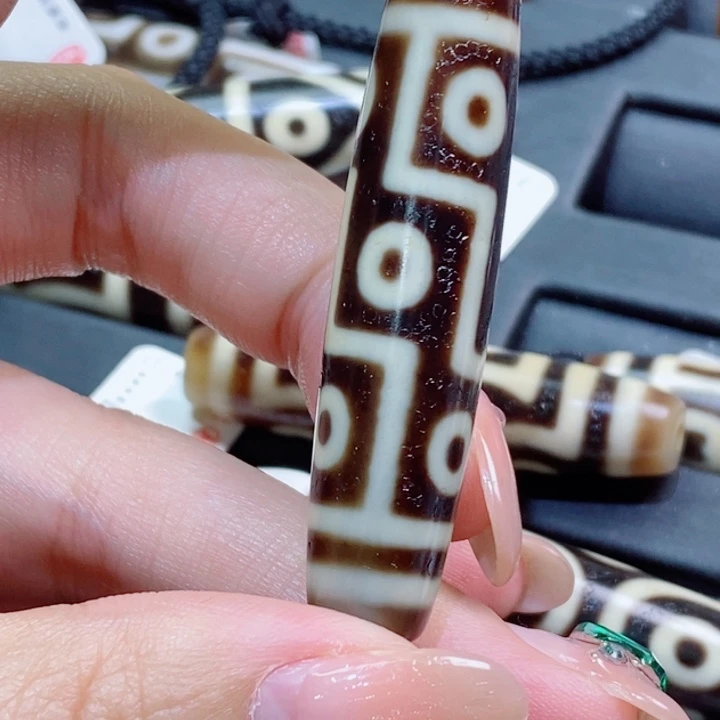 用***2玛瑙/玉髓（覆膜）未镶嵌颈饰