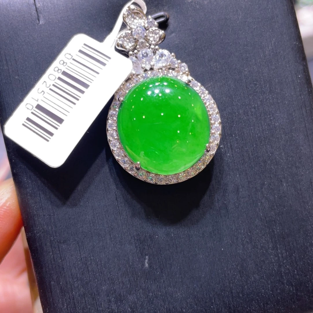 翡翠未镶嵌颈饰吊坠