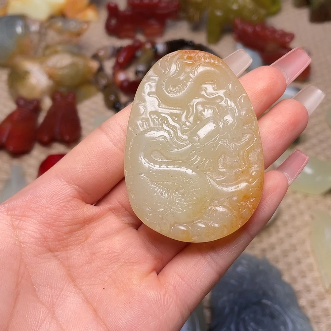 蛇纹石玉未镶嵌如图