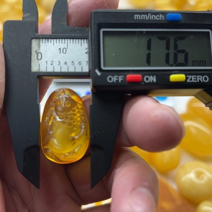 琥珀未镶嵌裸石原矿