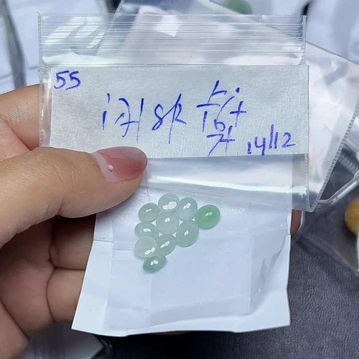 未镶嵌定制翡翠不