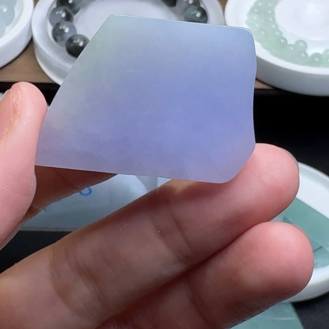 十***呀翡翠未镶嵌颈饰紫色裸石
