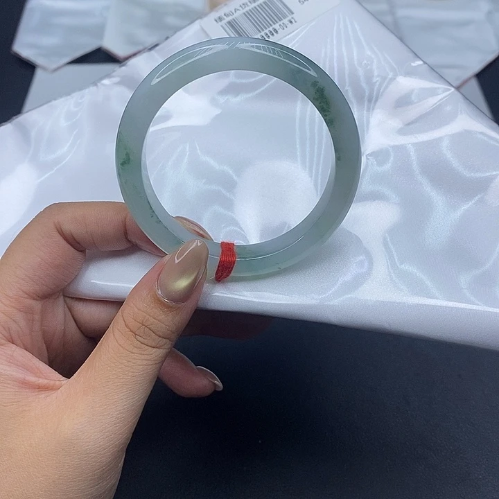 翡翠未镶嵌手镯翡翠手镯