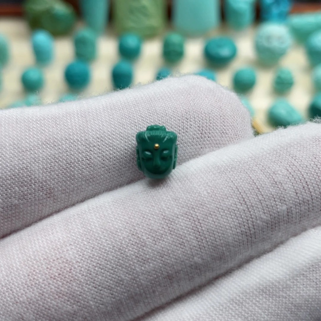 未镶嵌绿松石珠宝奇石