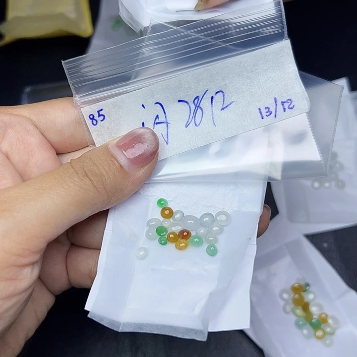 未镶嵌定制翡翠不