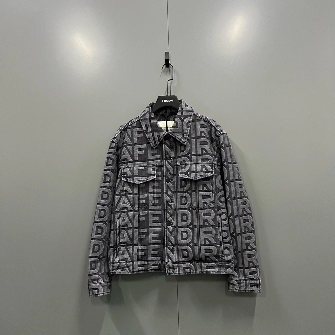 95新 FENDI/芬迪 (ll) 胶囊系列 字母logo提花牛仔外套 50码