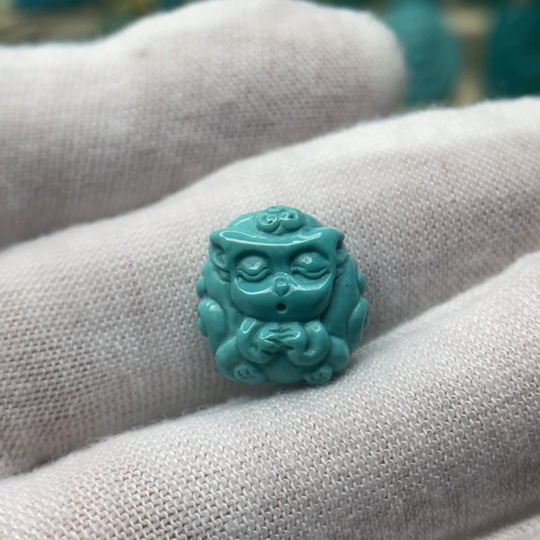 绿松石未镶嵌颈饰13-7