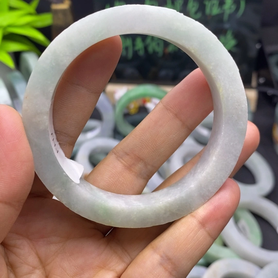 定制翡翠手镯未镶嵌