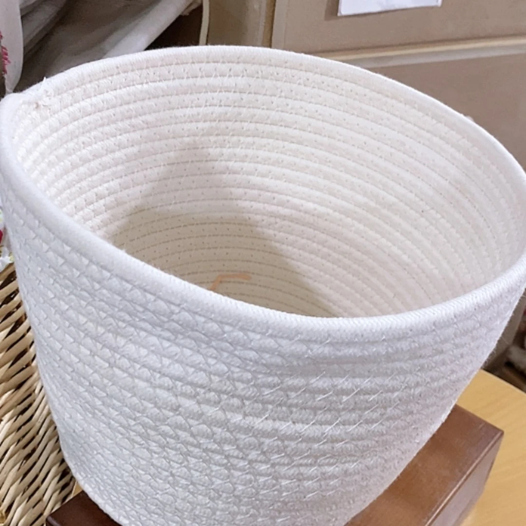 【闪购商品】塑料这是编号051