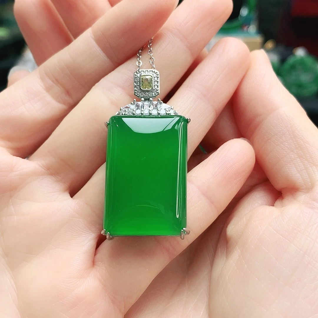 玛瑙/玉髓吊坠未镶嵌