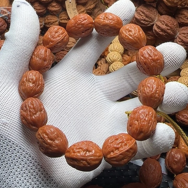 文玩核桃吊坠小枣手串