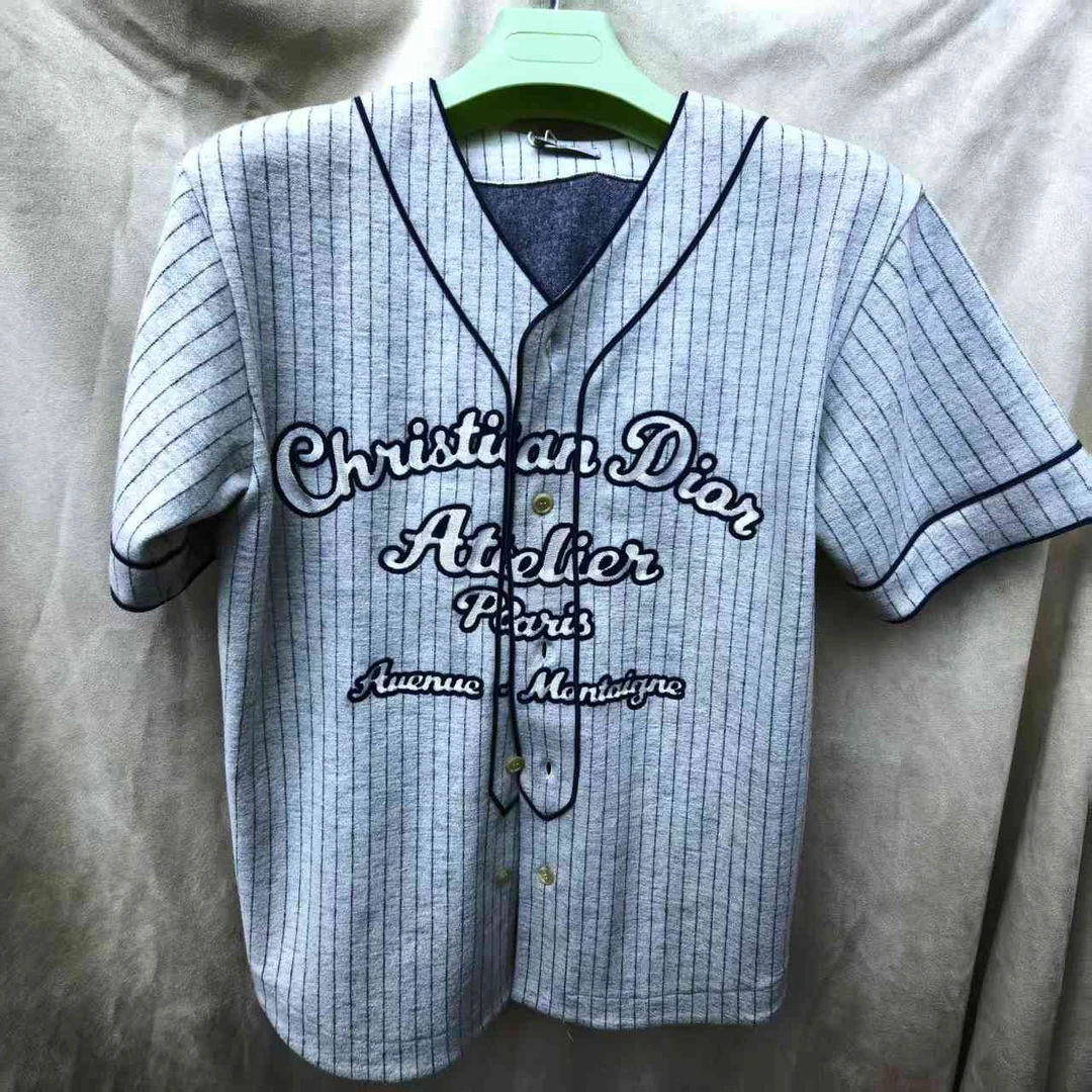 95新 DIOR/迪奥 迪奥灰色短袖外套XS码/70290540