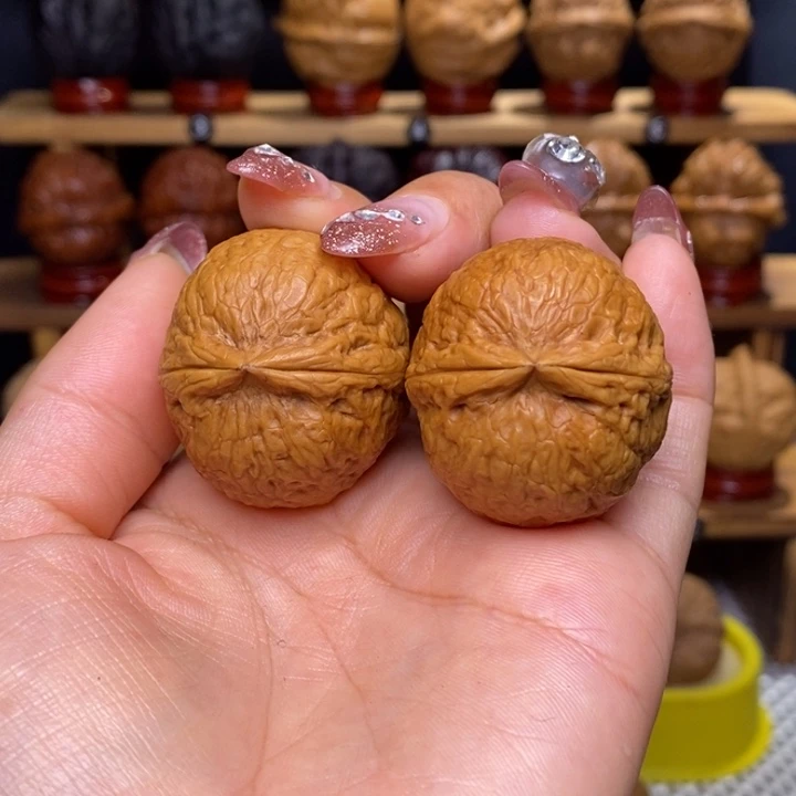 文玩核桃把件胖头陀15