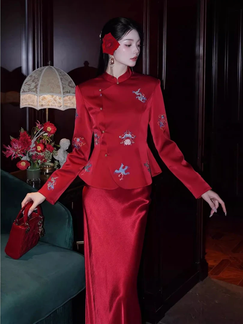 新中式订婚敬酒礼服套装高端大气上档次国风缎面红色旗袍连衣裙秋