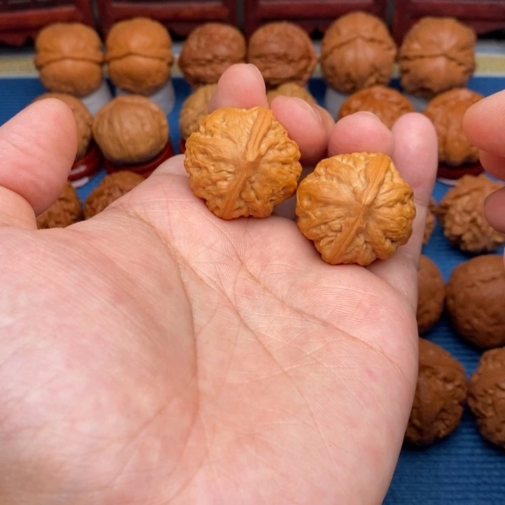 文玩核桃把件精品小手捻