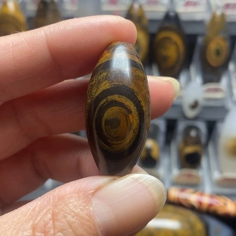 未镶嵌玛瑙/玉髓珠宝奇石