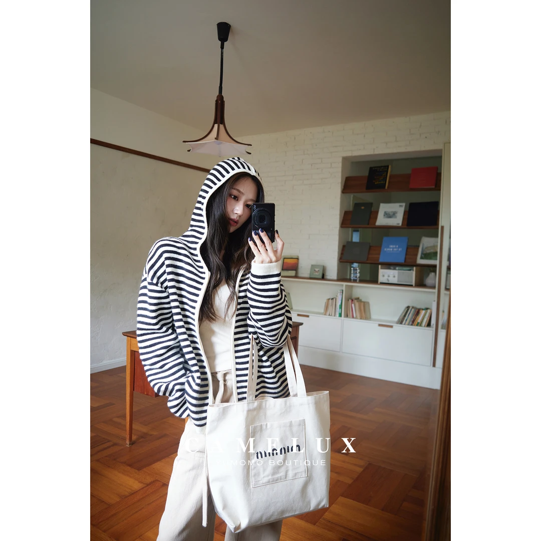 轻量保暖 宽松休闲连帽双头拉链撞色条纹针织开衫外套 QHA3055