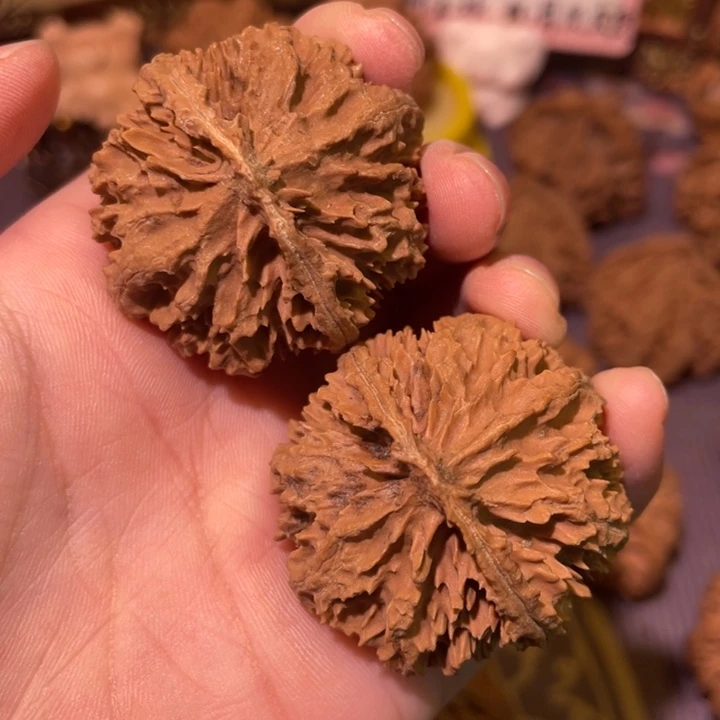 ゞ***你核桃秦岭文玩核桃6
