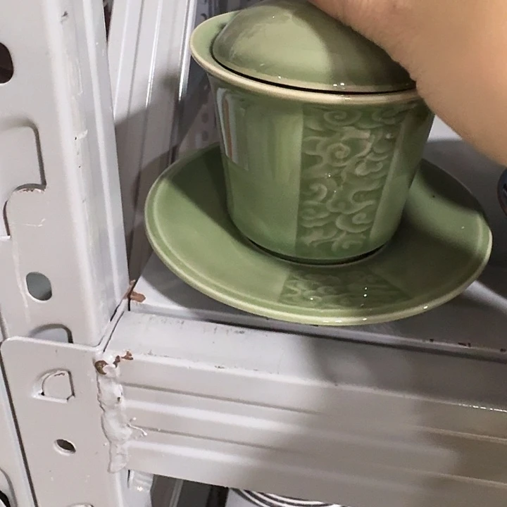 主人杯一个，瓷。。。