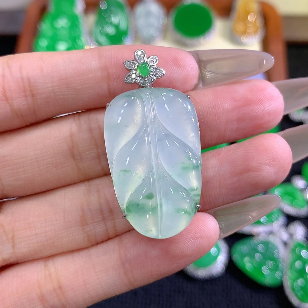 【闪购商品】翡翠18K金镶嵌吊坠(不含链)叶子