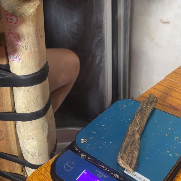 沉香碎屑沉香沉香碎屑沉香