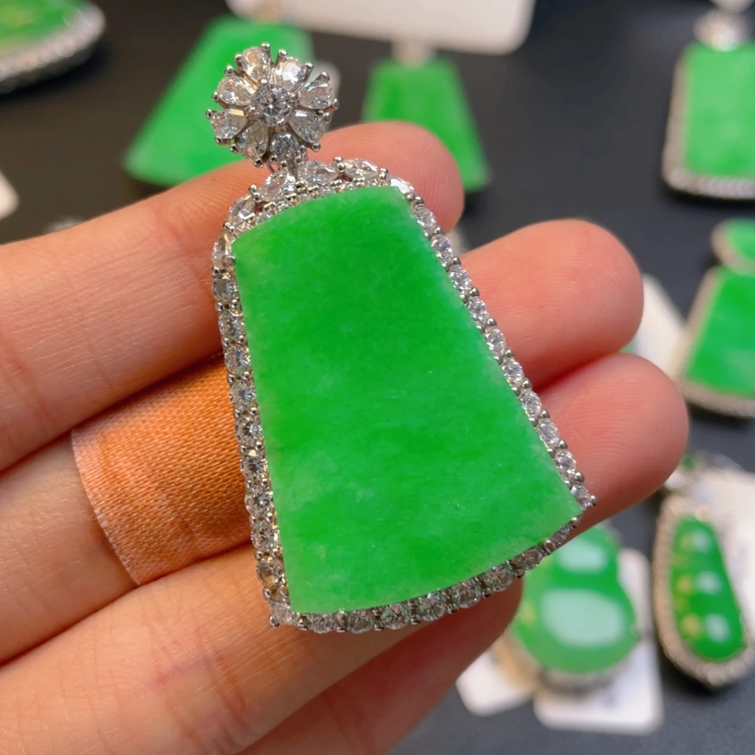 翡翠银S925镶嵌颈饰