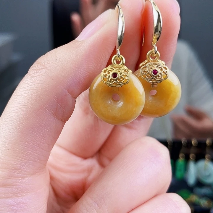 翡翠耳饰未镶嵌饰品