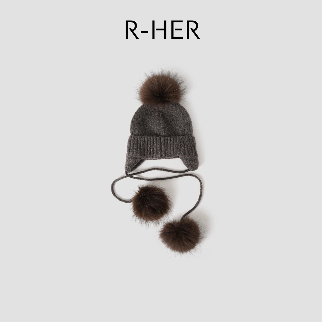 R-HER“雪国绒球”极简风防寒保暖百搭加绒貉子毛球针织帽RW5NP2332