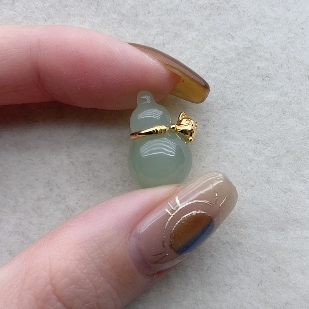 和田玉未镶嵌颈饰14