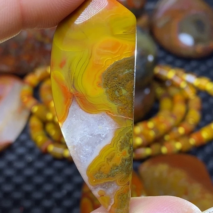 玛瑙/玉髓颈饰未镶嵌