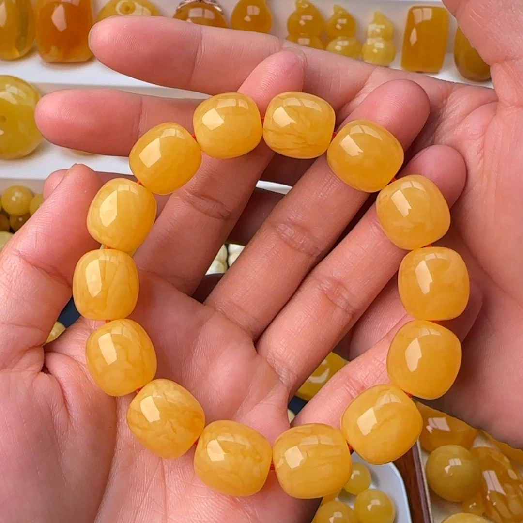 琥珀未镶嵌颈饰同料枣珠手串