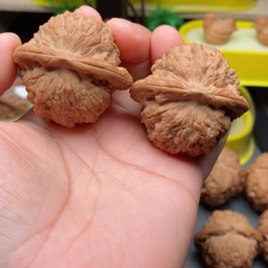 把件文玩核桃血麒麟