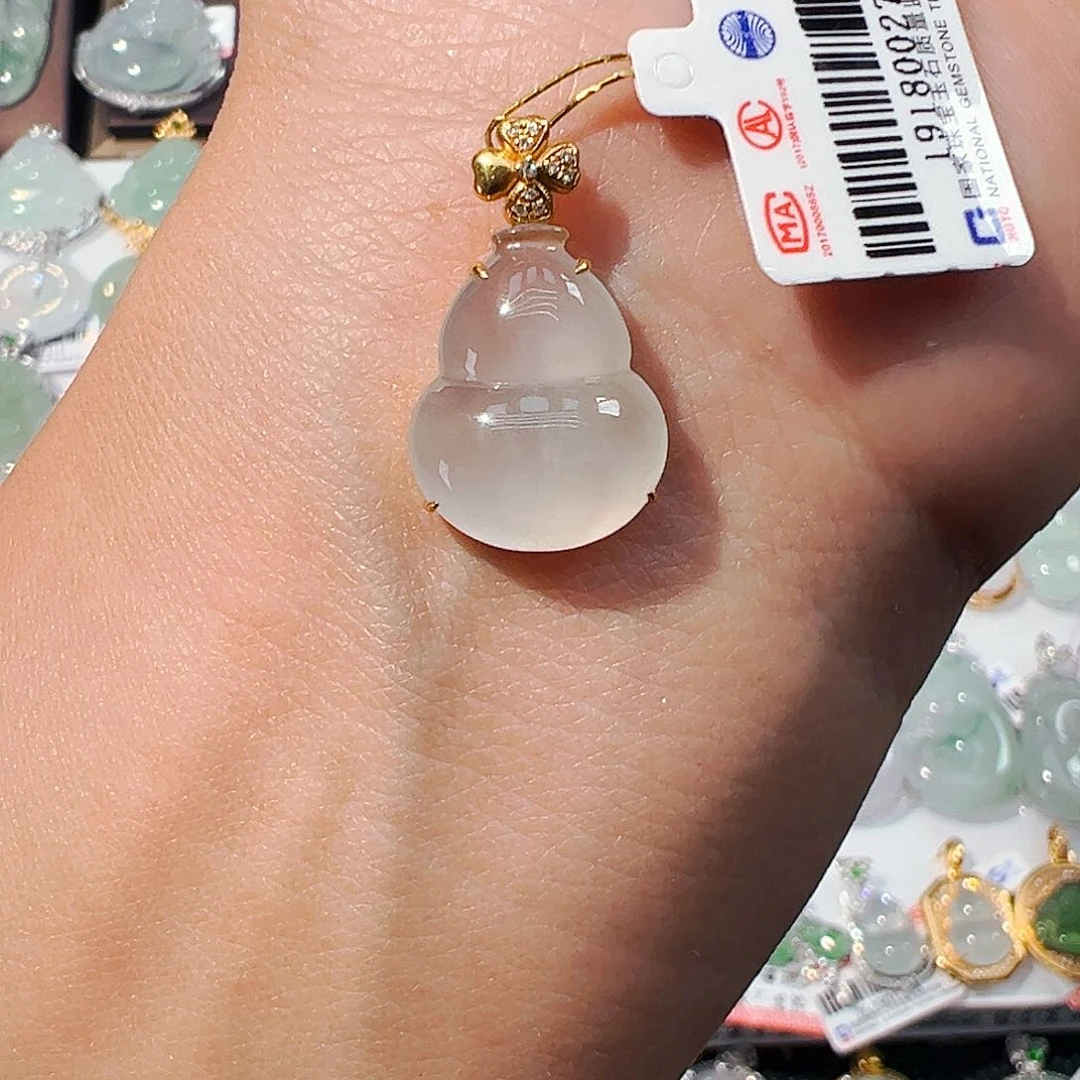 吊坠(不含链)18K金镶嵌翡翠葫芦