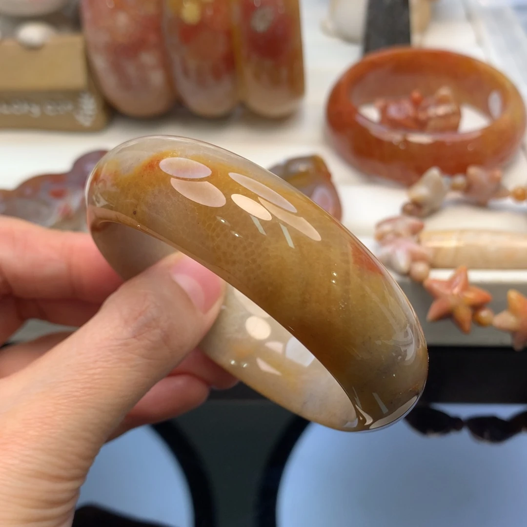 硅化珊瑚（珊瑚玉）手镯未镶嵌鱼籽纹56.3口
