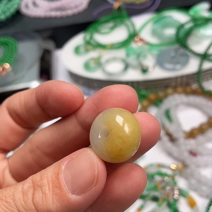 翡翠未镶嵌手链面包圈