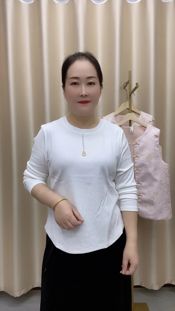 圆领珠子体恤上衣