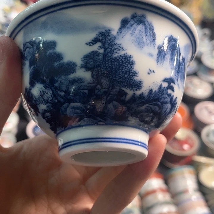 瓷片今天爱吃米饭