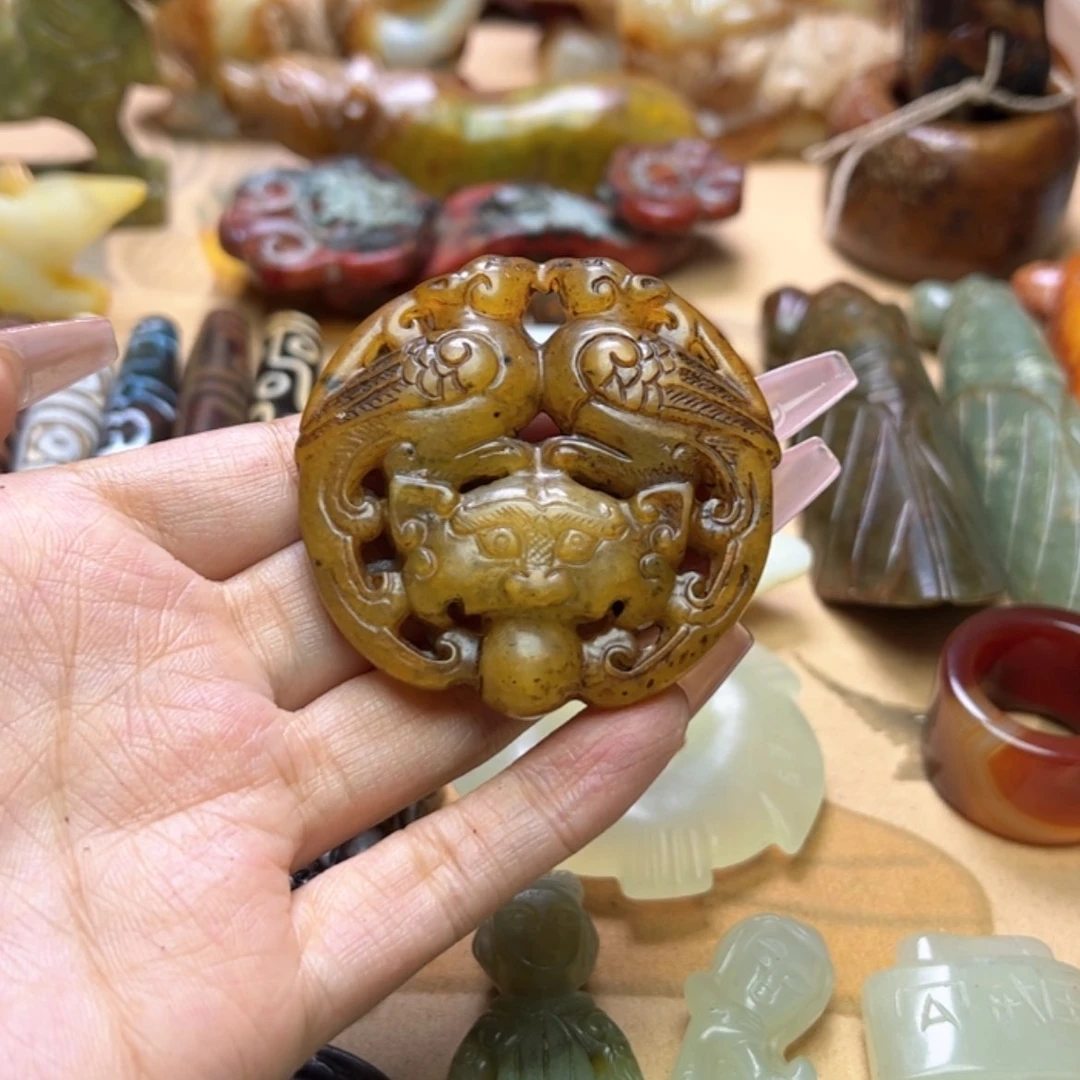 【闪购商品】蛇纹石玉颈饰未镶嵌