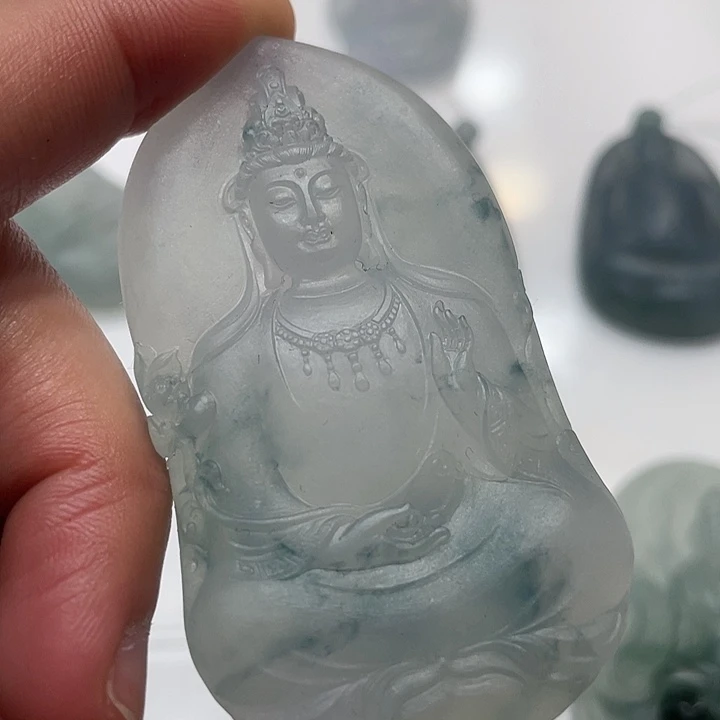 定制翡翠未镶嵌挂件