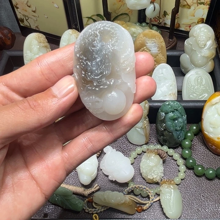 和田玉未镶嵌颈饰