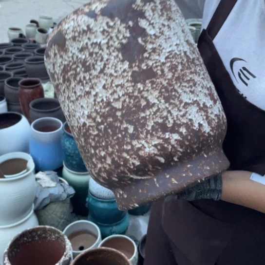 紫砂花盆口22高32瑕疵瑕疵掉釉