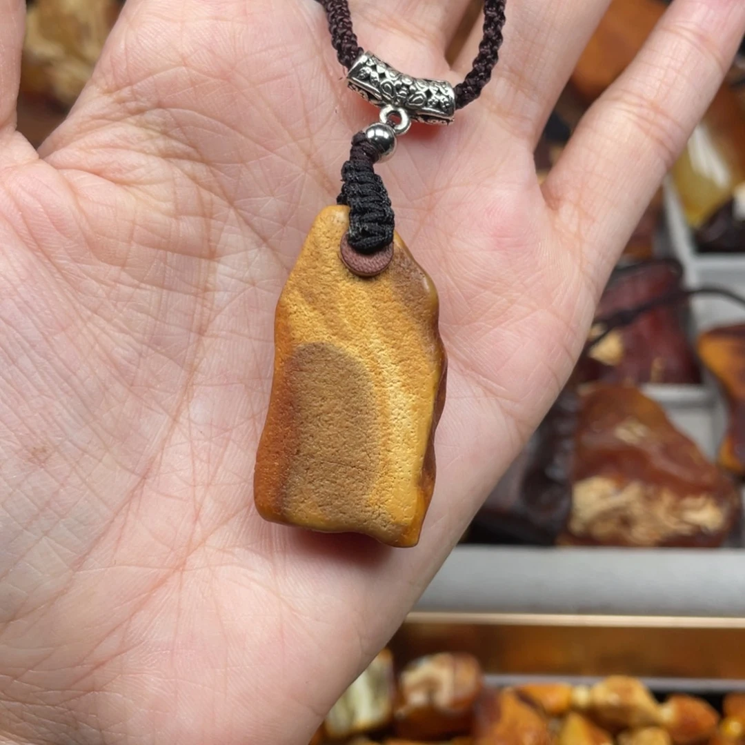 未镶嵌蜜蜡珠宝奇石