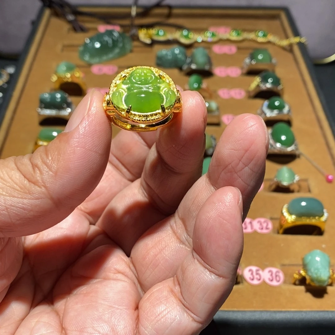 和田玉未镶嵌戒指