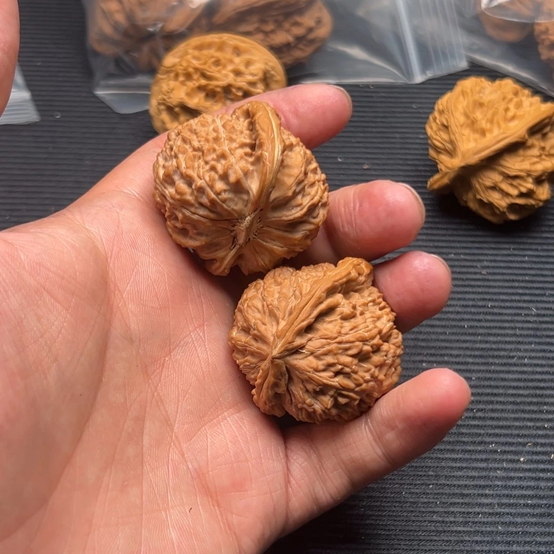 刮*风三角白文玩把件文玩把件