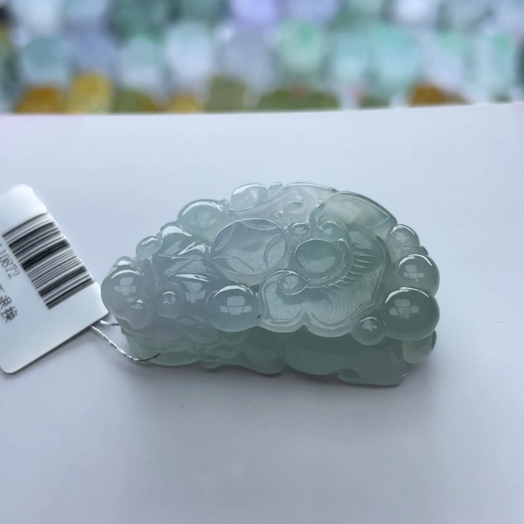 翡翠颈饰未镶嵌貔貅
