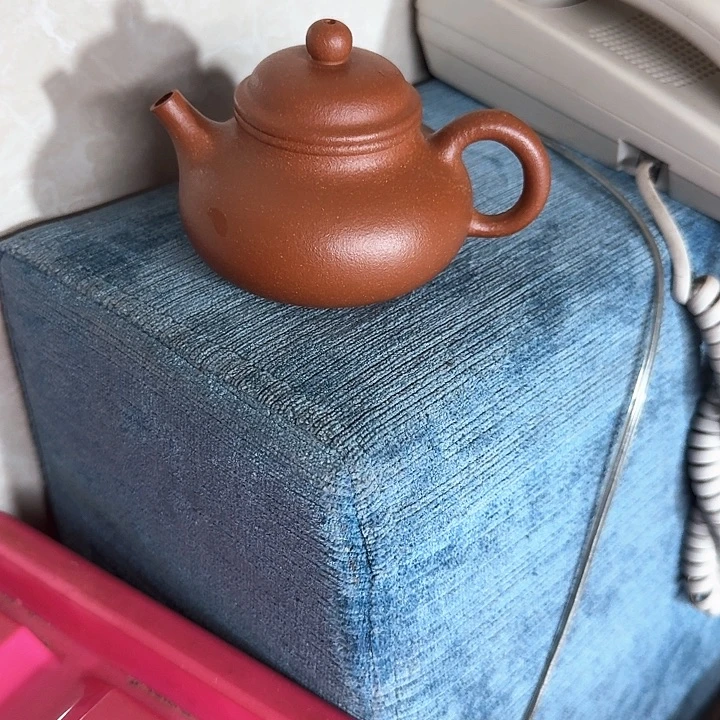 茶壶紫砂红降坡容天140cc半手微瑕